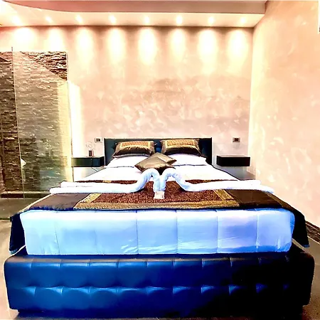 Luxury Design * Rom
